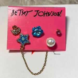 Betsey Johnson Star Pearl Earring Set